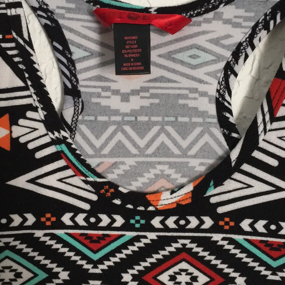 Aztec Tank - Picture 2 of 2
